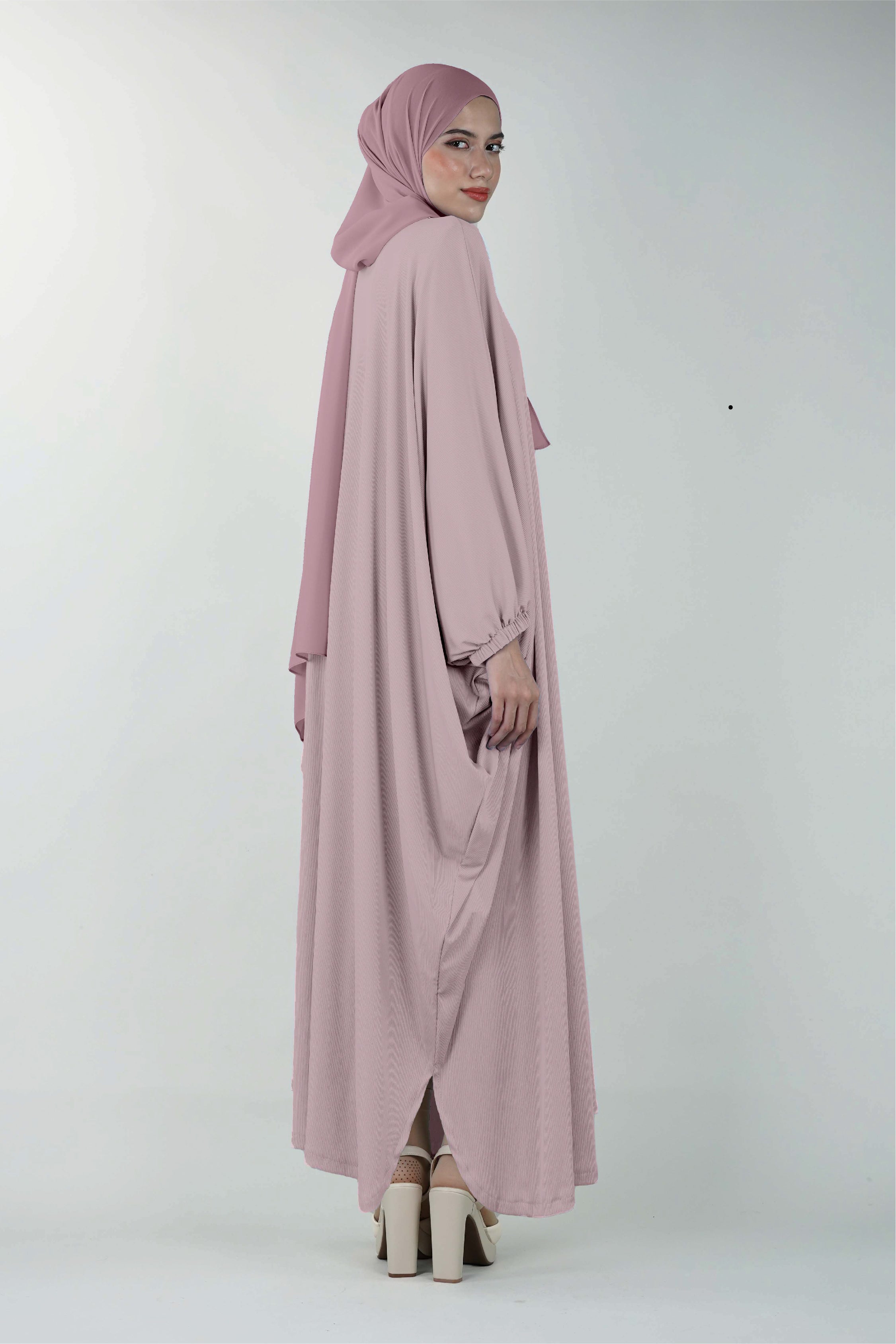 Abaya for everyday wear
Abaya for everyday wear UAE