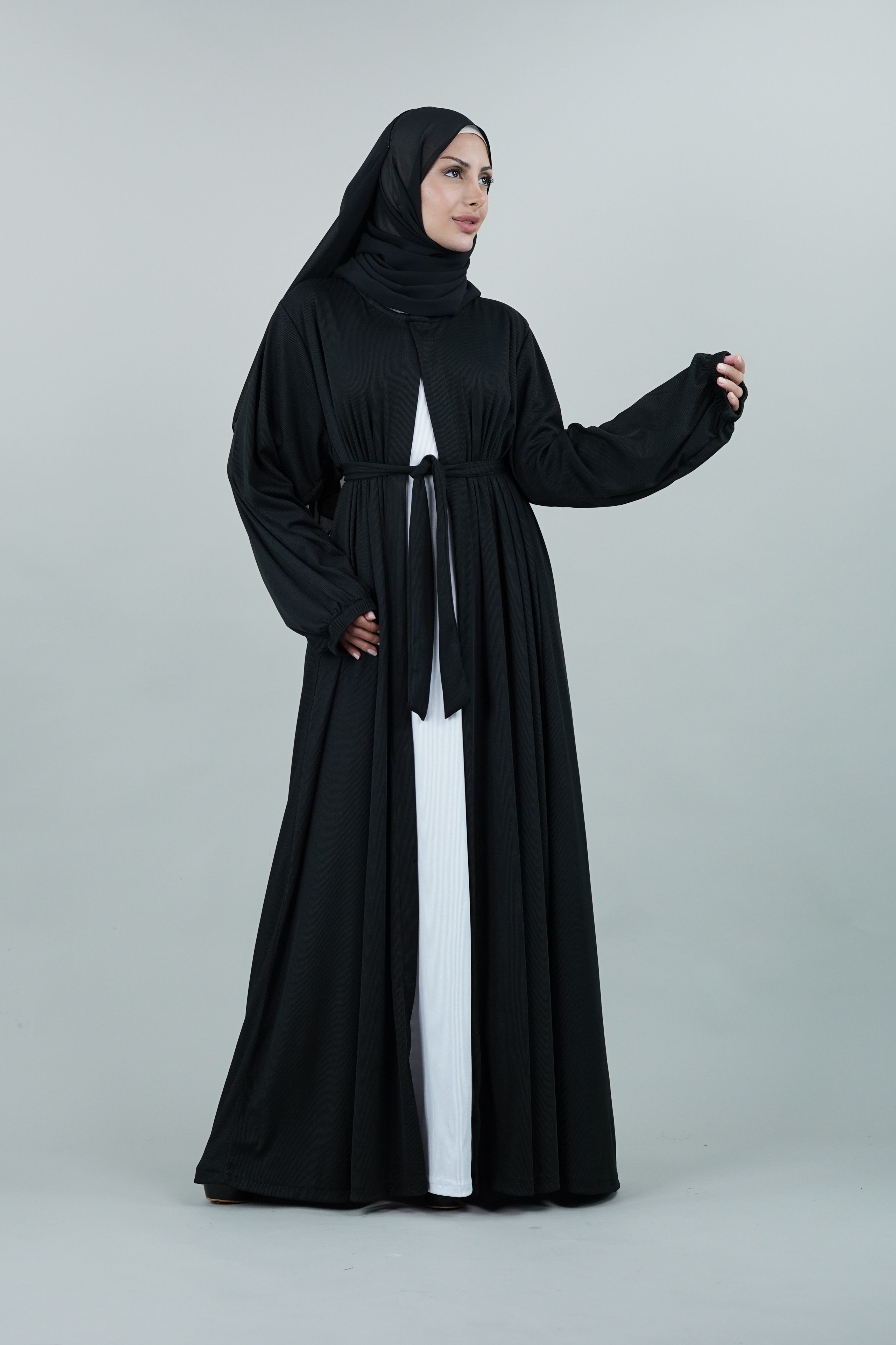 Non-Iron Open Abaya Black White