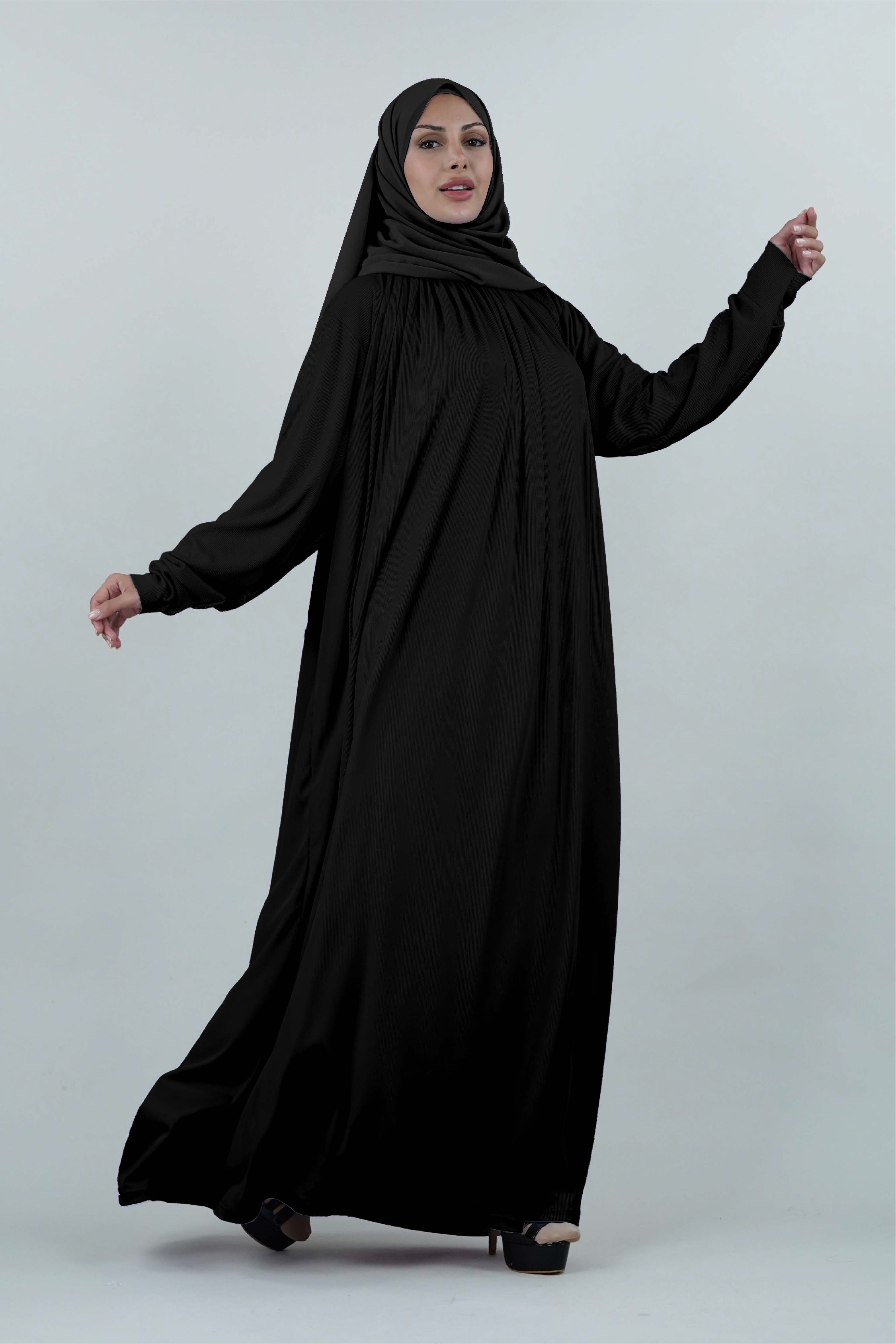 Non-Iron Essentials Abaya Black