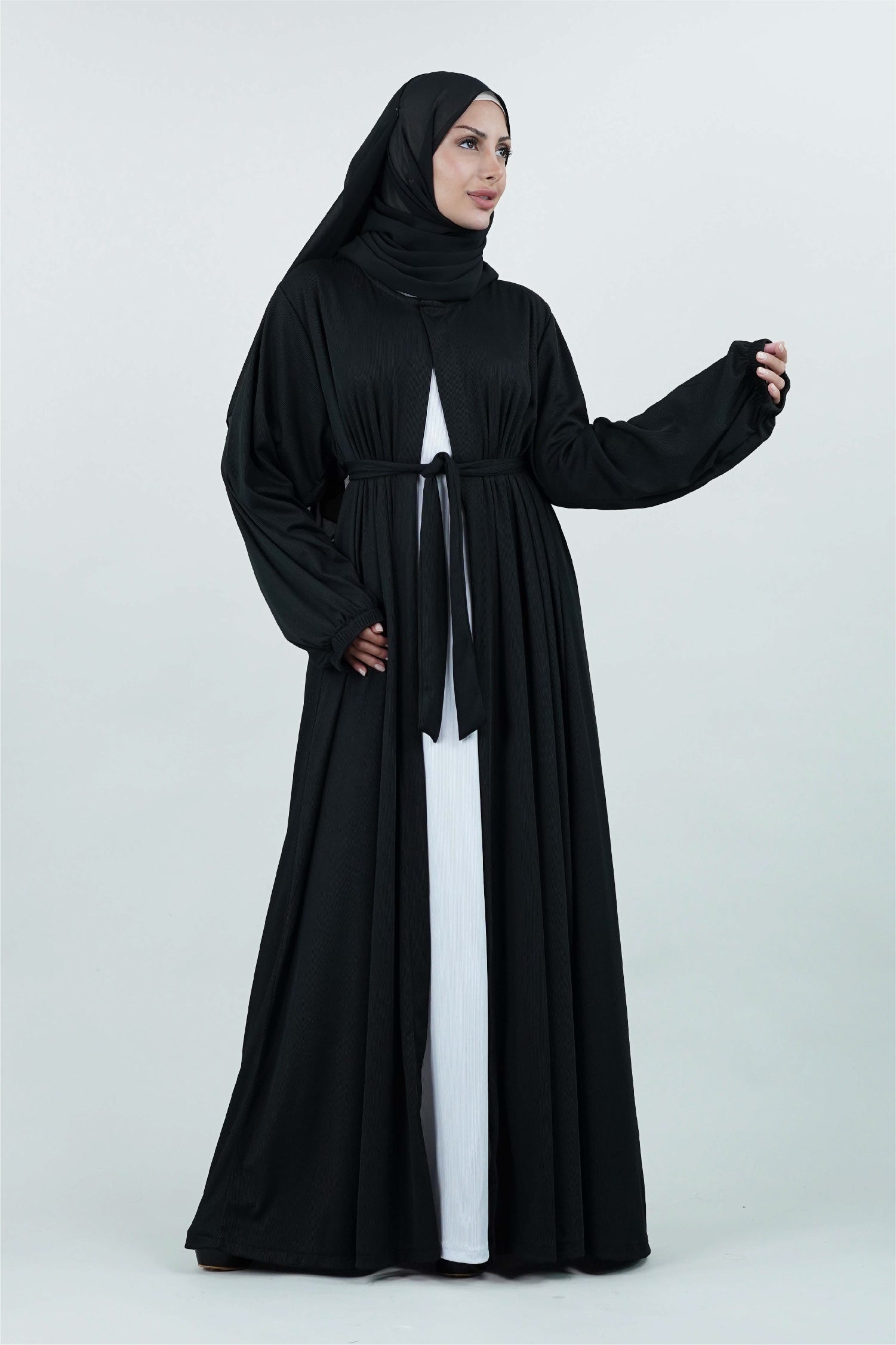 Non-Iron Open Abaya Black White